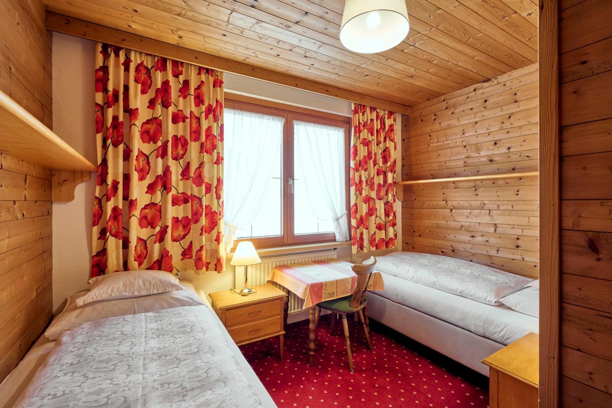 Appartementhaus Holiday Lech Buitenkant foto