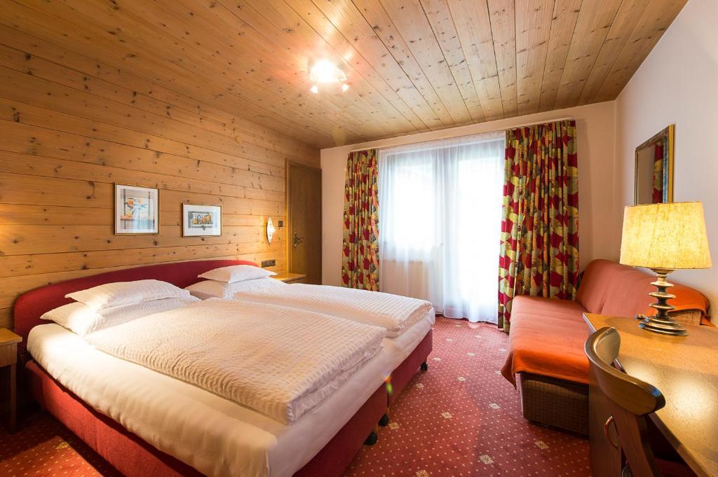 Appartementhaus Holiday Lech Buitenkant foto