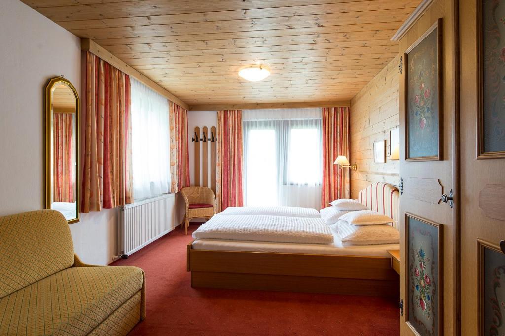 Appartementhaus Holiday Lech Buitenkant foto